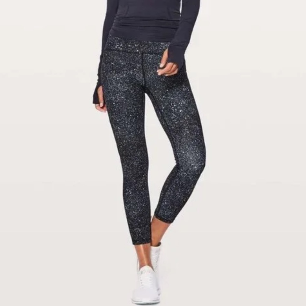 Fast & Free Mid-Rise crop leggings with pockets size 4